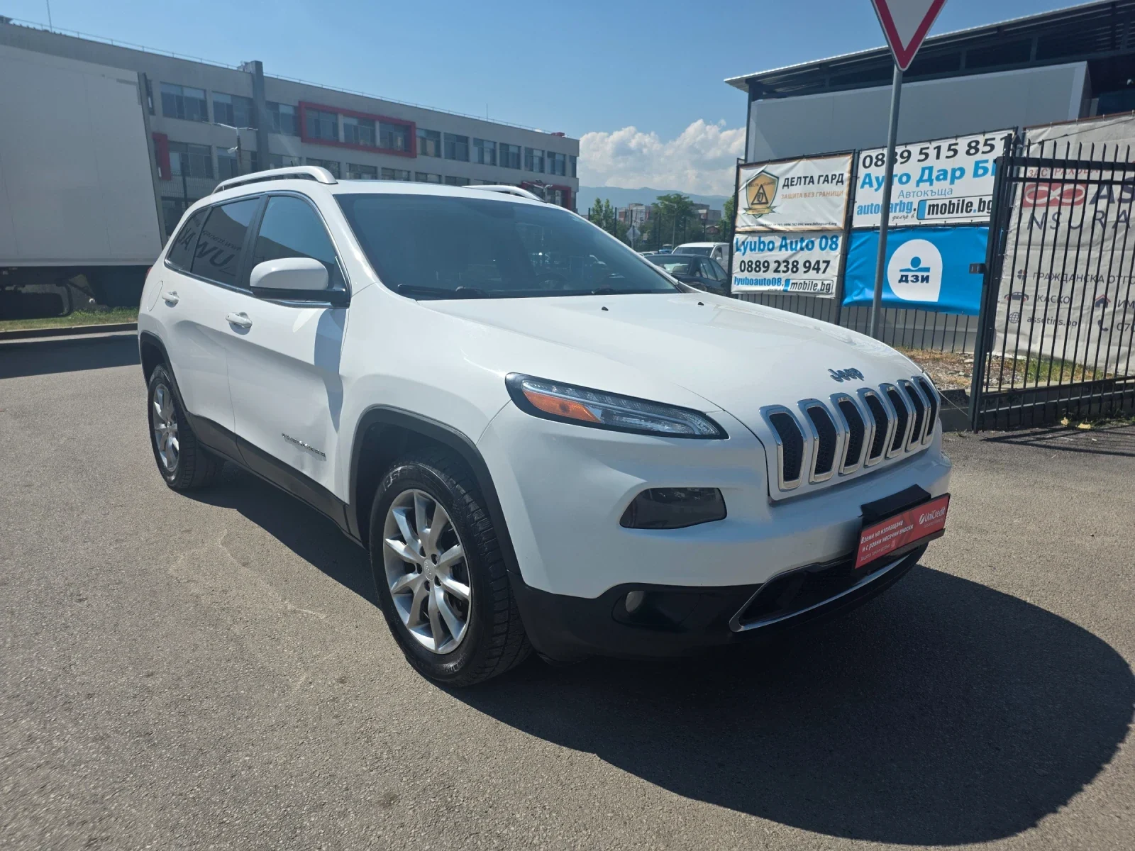 Jeep Cherokee LIMITED 3.2 — снимка 1