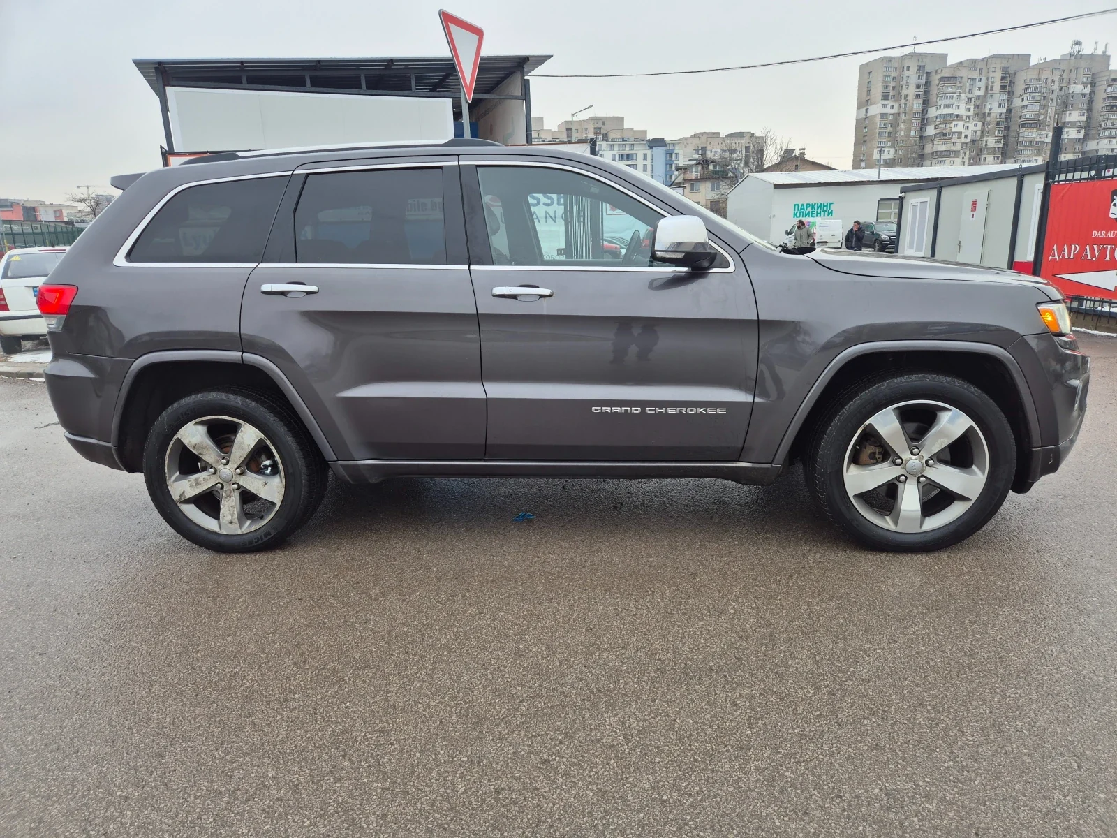Jeep Grand cherokee OVERLAND — снимка 1